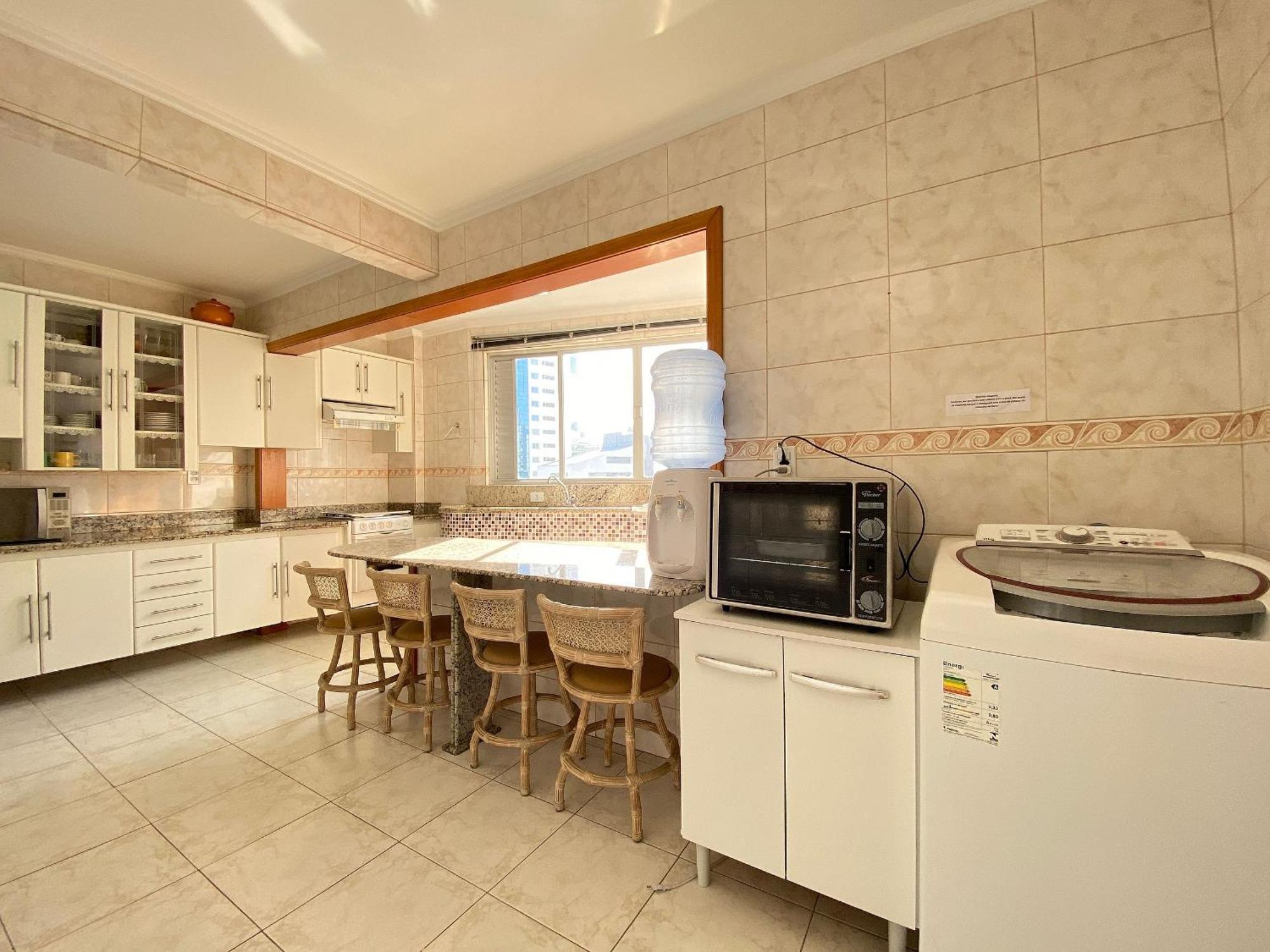 Apartamento Prg82 - Climatizado, 3 Dorm, Prox Av Brasil, Amplo