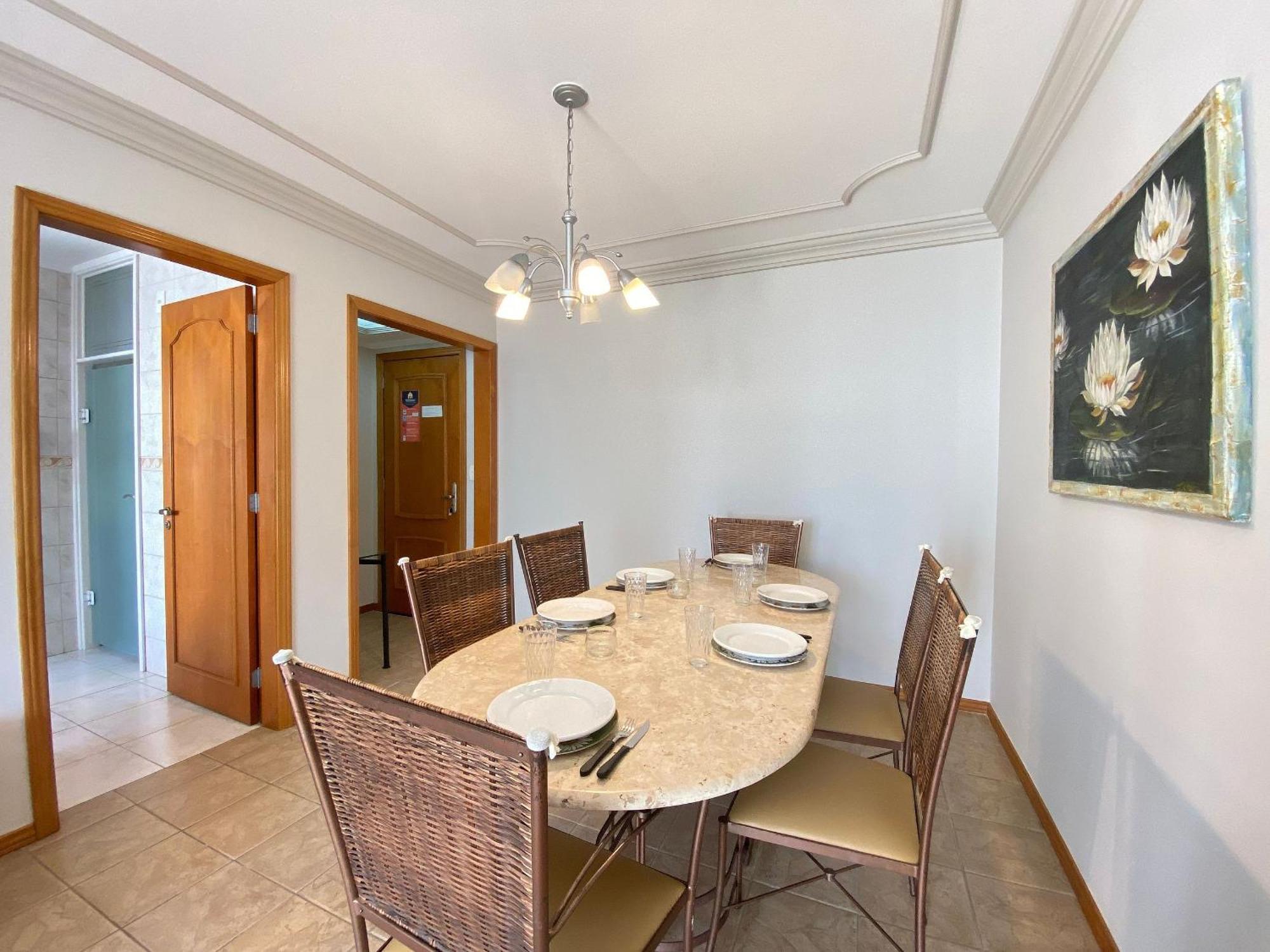 Apartamento Prg82 - Climatizado, 3 Dorm, Prox Av Brasil, Amplo